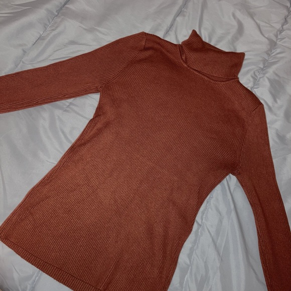 Copper brown long turtleneck small size ribbed - Picture 1 of 2